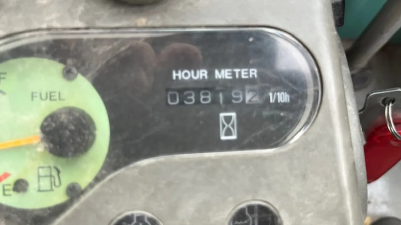 Ile pali koparka na godzinę? Sprawdź faktyczne spalanie i oszczędzaj